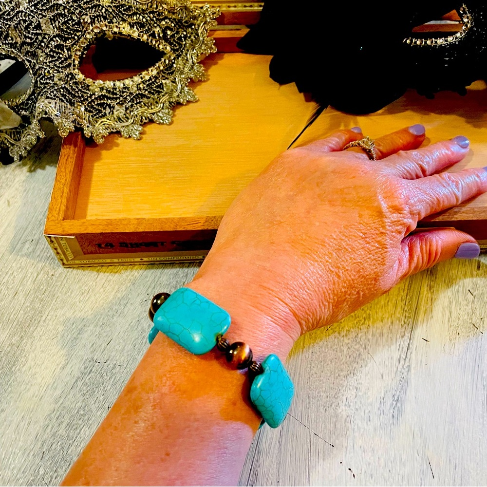 Bracelet - Picture 3 of 3